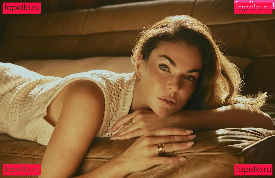 Serinda Swan Onlyfans Photo Gallery 