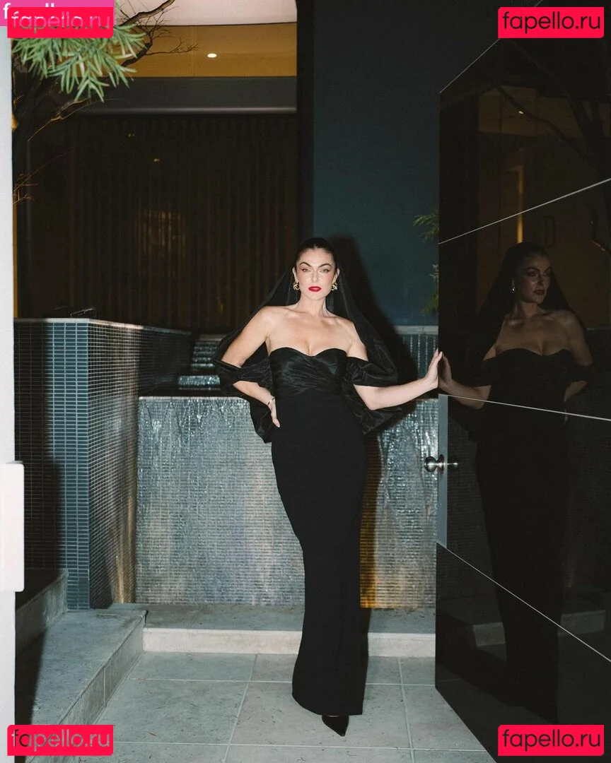 Serinda Swan Onlyfans Photo Gallery 