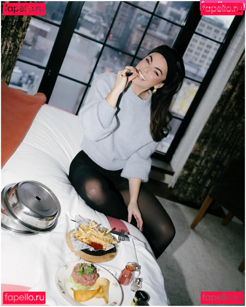 Serinda Swan Onlyfans Photo Gallery 