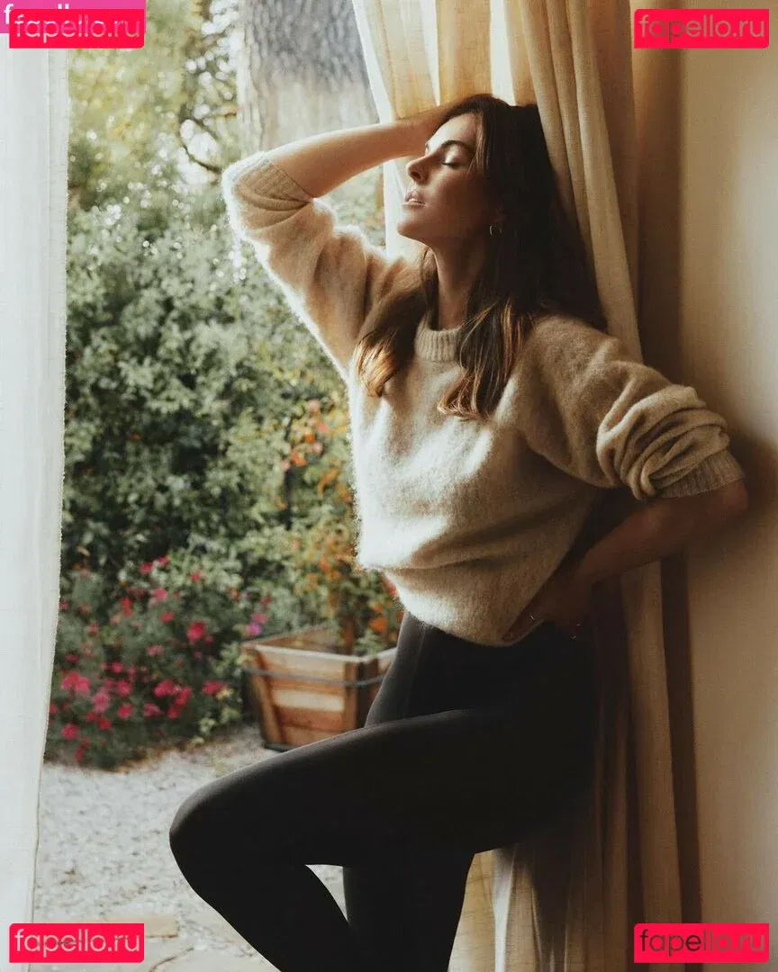 Serinda Swan Onlyfans Photo Gallery 