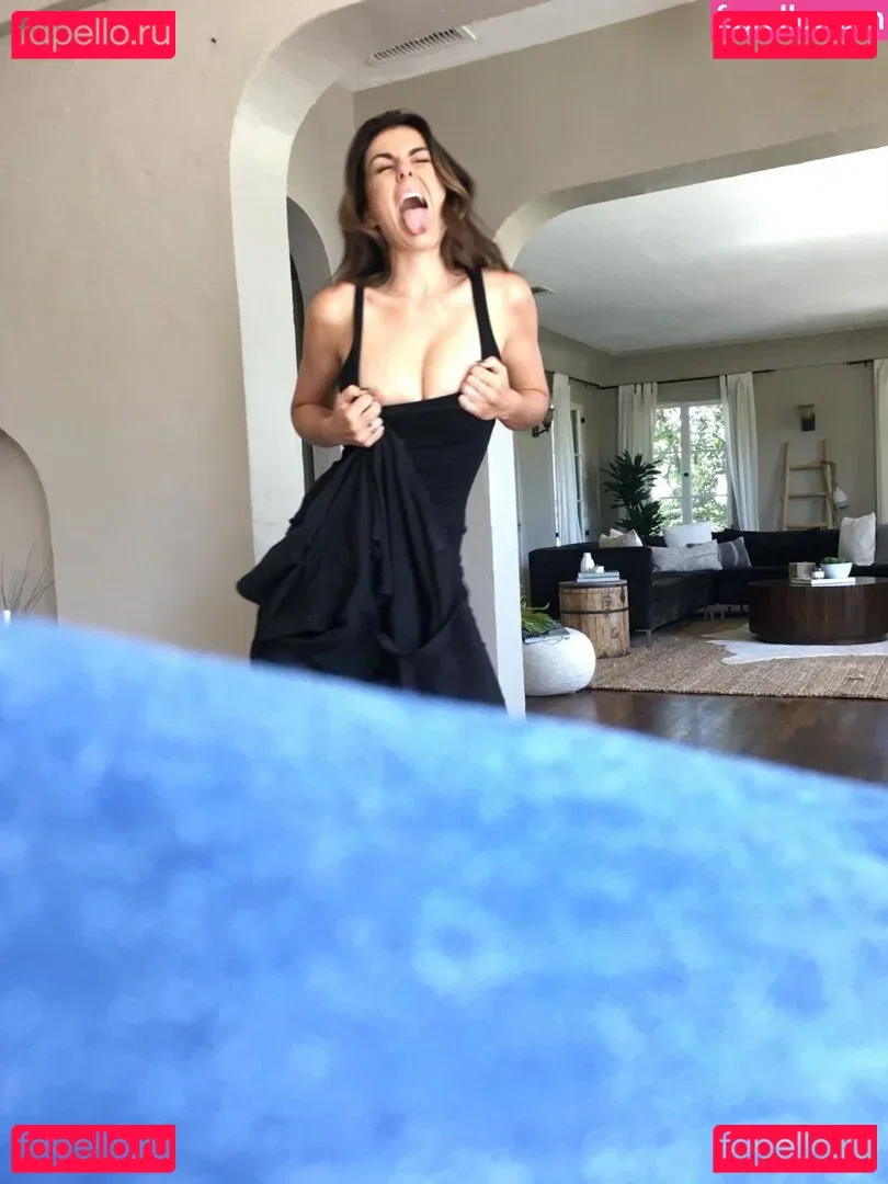 Serinda Swan Onlyfans Photo Gallery 