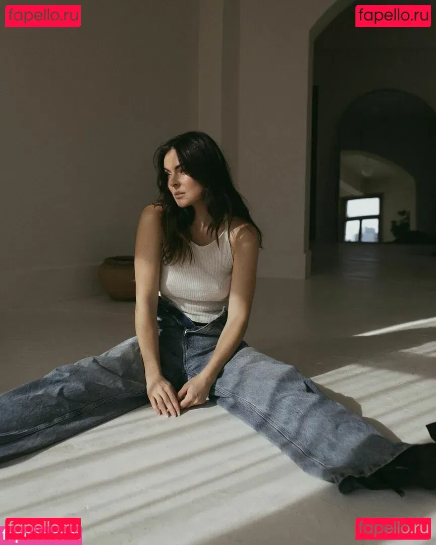 Serinda Swan Onlyfans Photo Gallery 