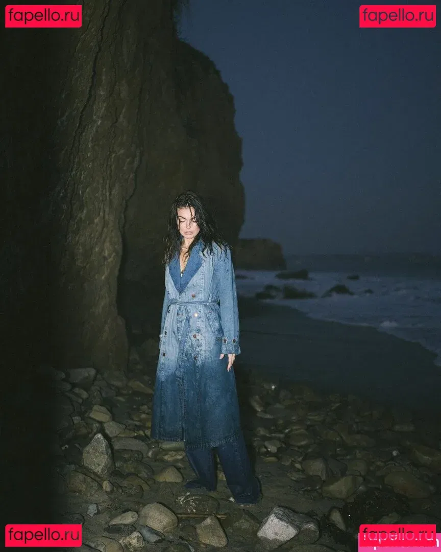 Serinda Swan Onlyfans Photo Gallery 