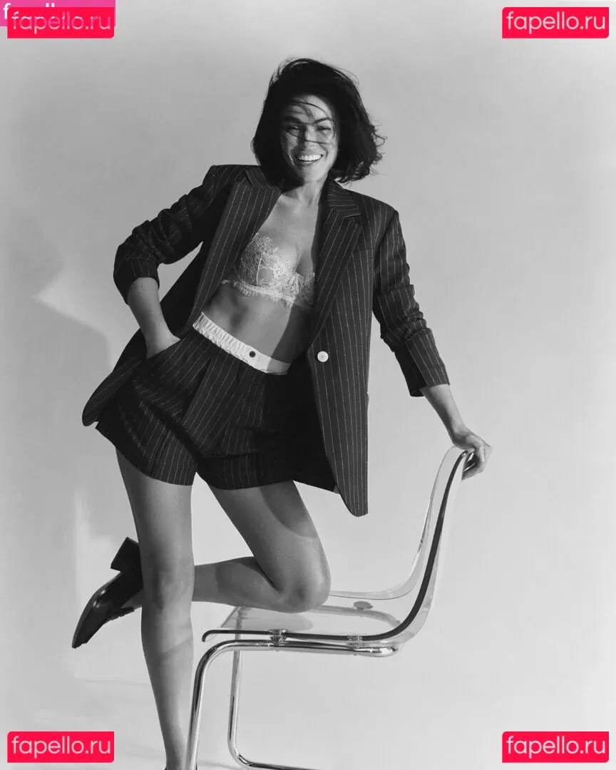 Serinda Swan Onlyfans Photo Gallery 