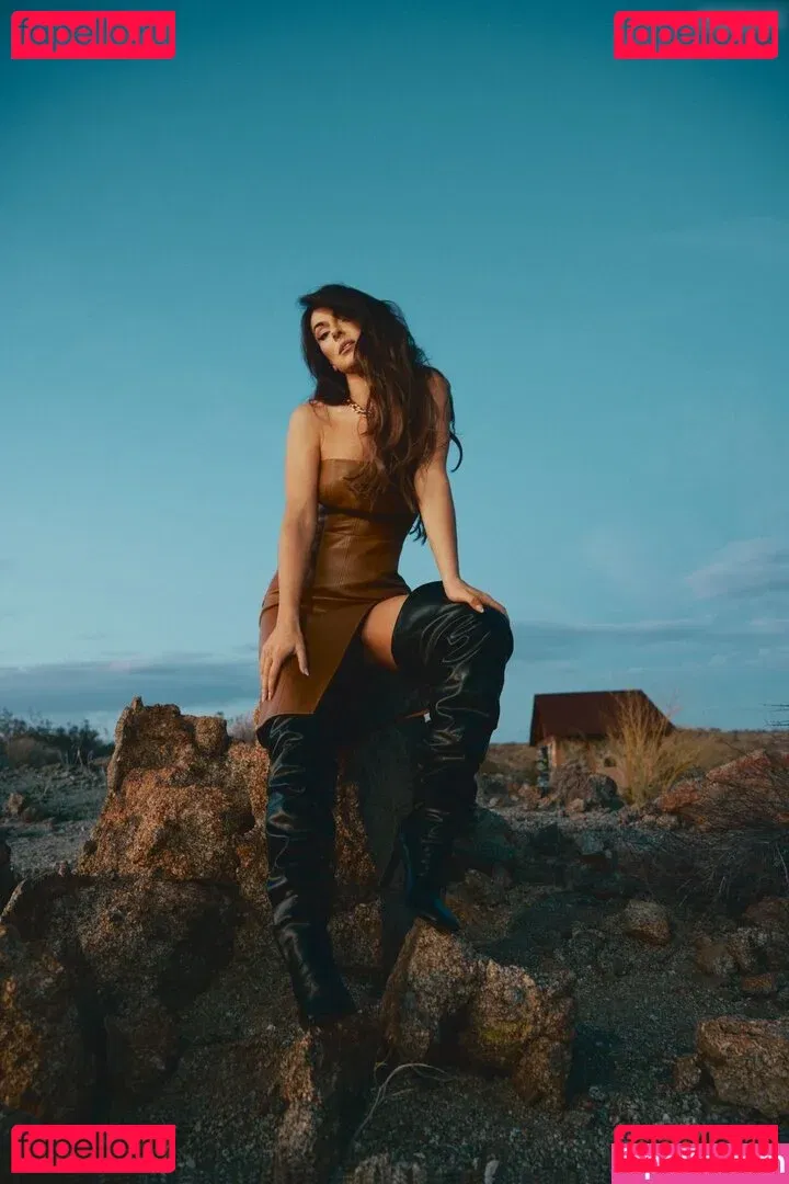 Serinda Swan Onlyfans Photo Gallery 