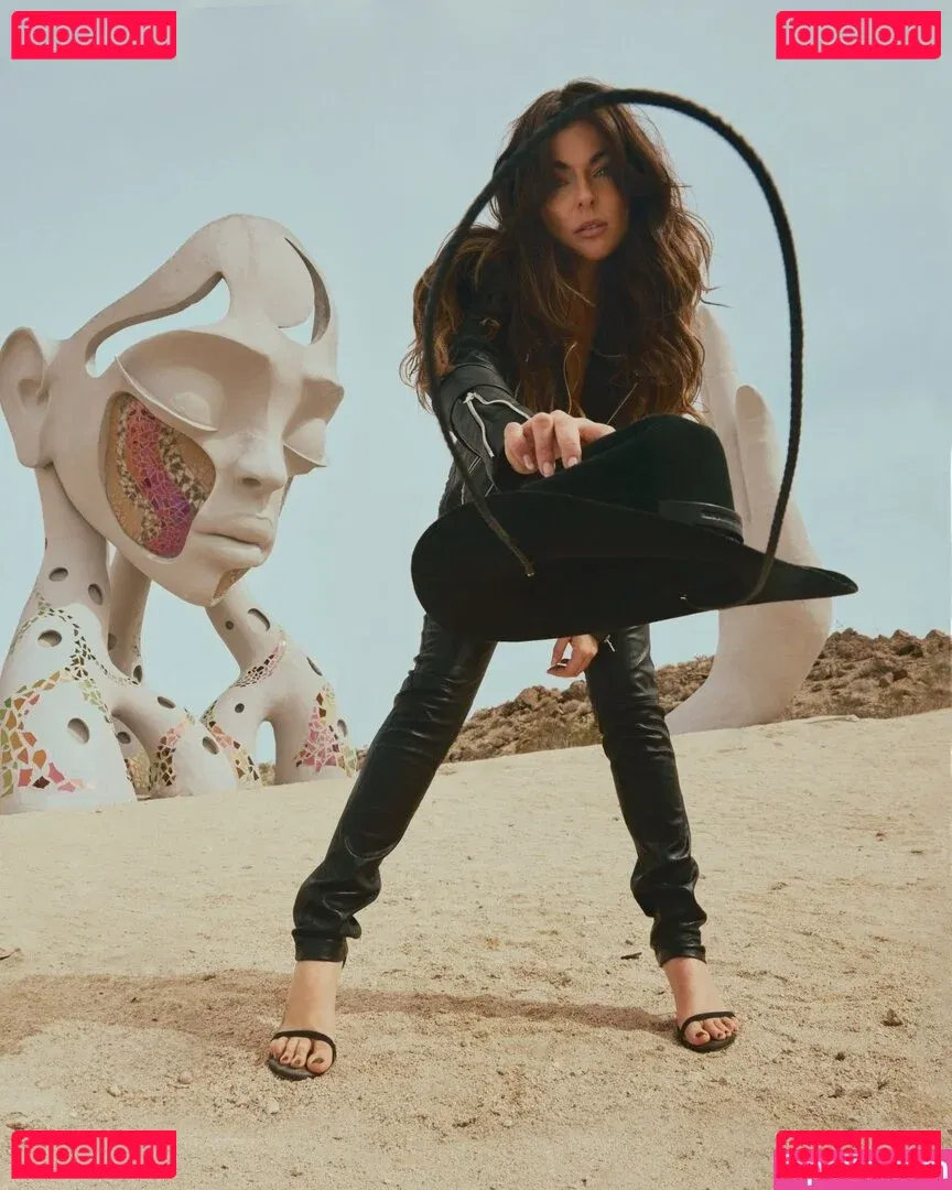 Serinda Swan Onlyfans Photo Gallery 