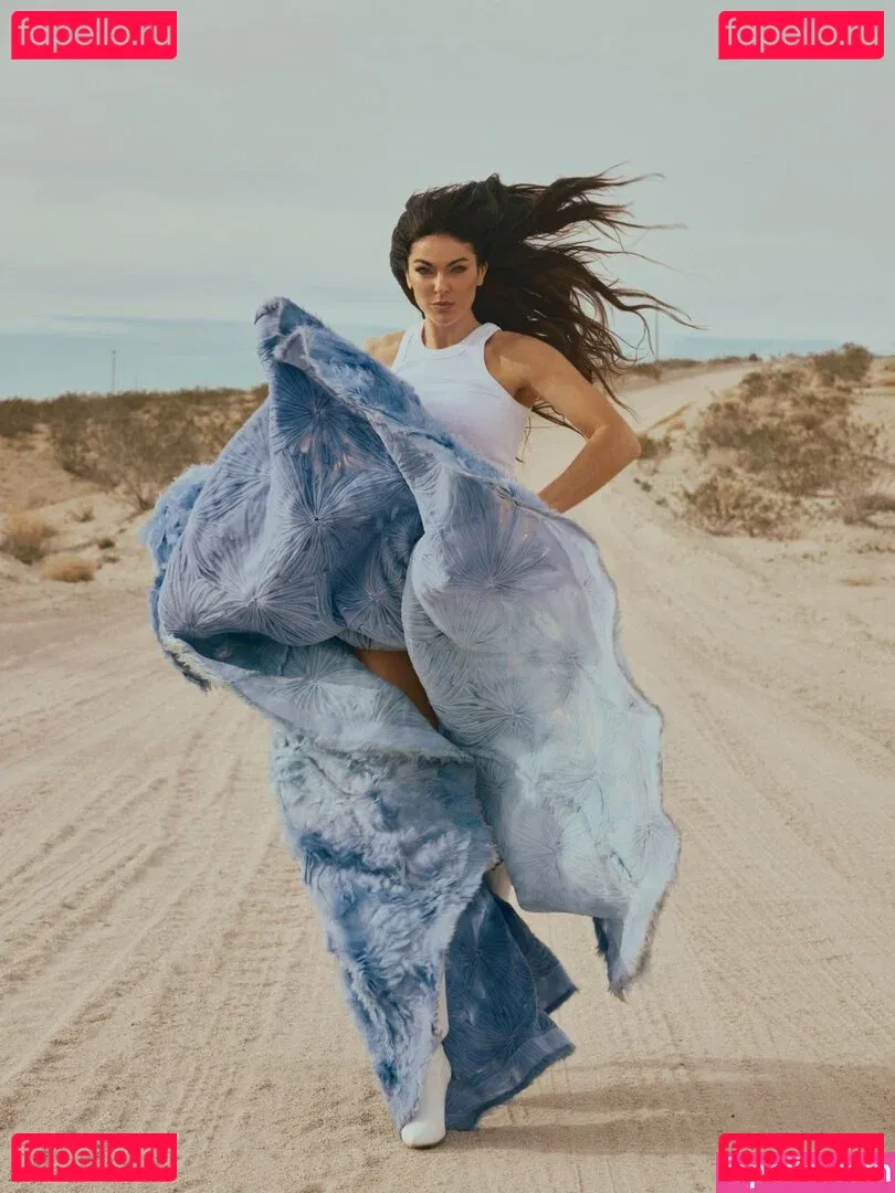 Serinda Swan Onlyfans Photo Gallery 