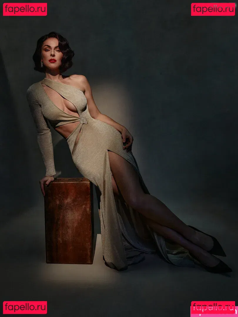 Serinda Swan Onlyfans Photo Gallery 