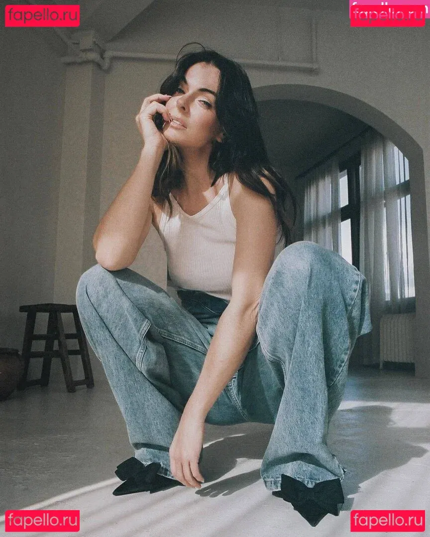 Serinda Swan Onlyfans Photo Gallery 