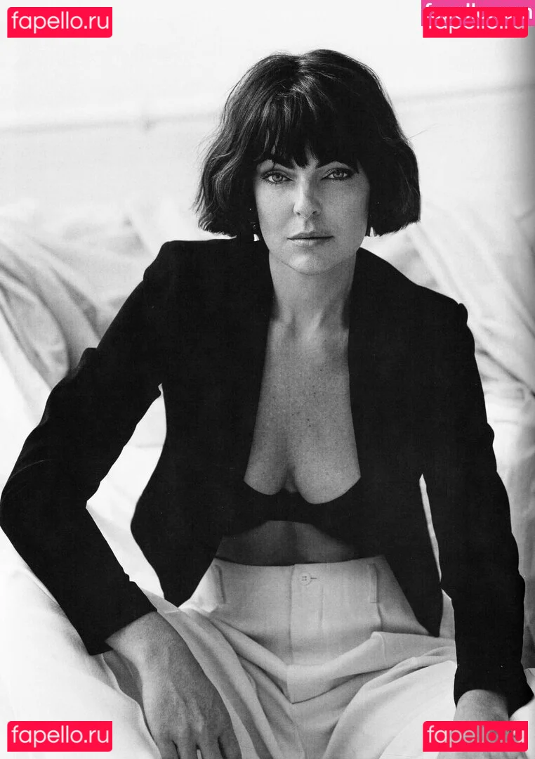 Serinda Swan Onlyfans Photo Gallery 