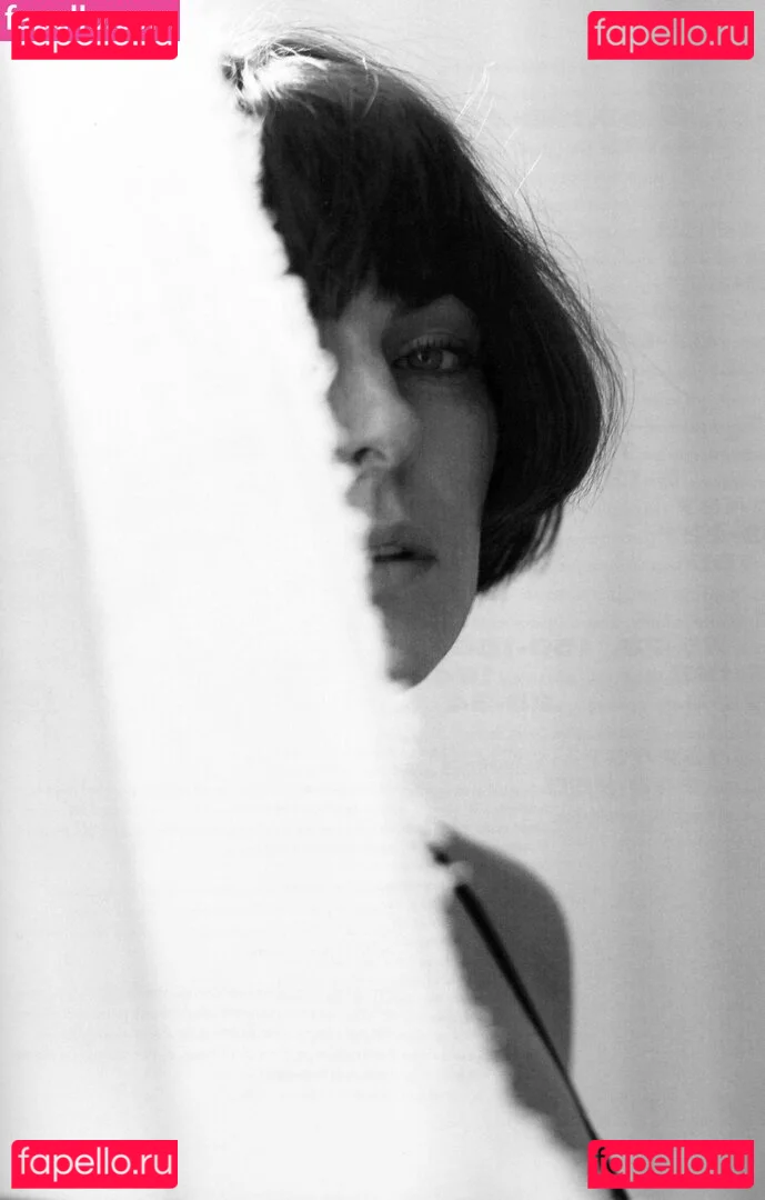 Serinda Swan Onlyfans Photo Gallery 