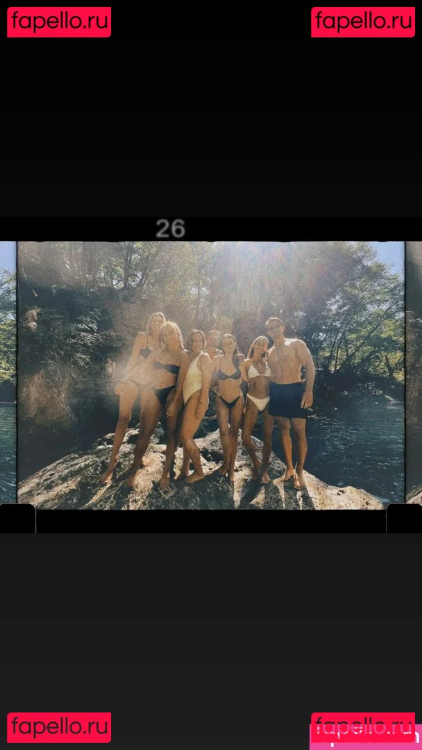 Serinda Swan Onlyfans Photo Gallery 