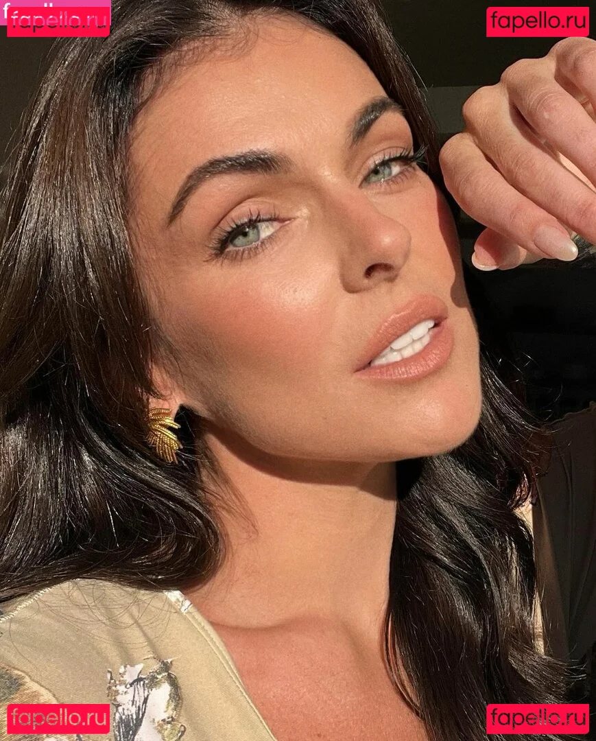 Serinda Swan Onlyfans Photo Gallery 