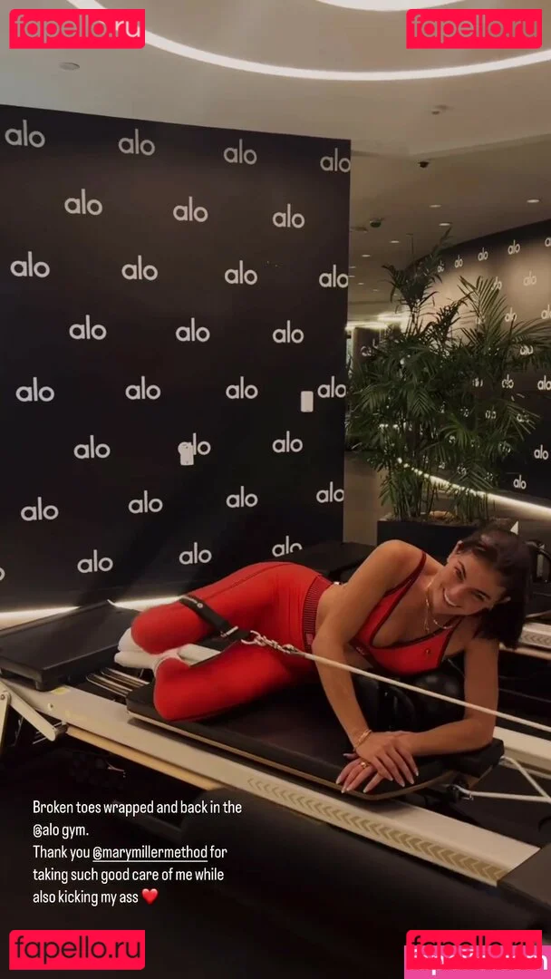 Serinda Swan Onlyfans Photo Gallery 