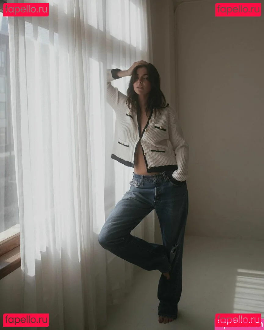 Serinda Swan Onlyfans Photo Gallery 