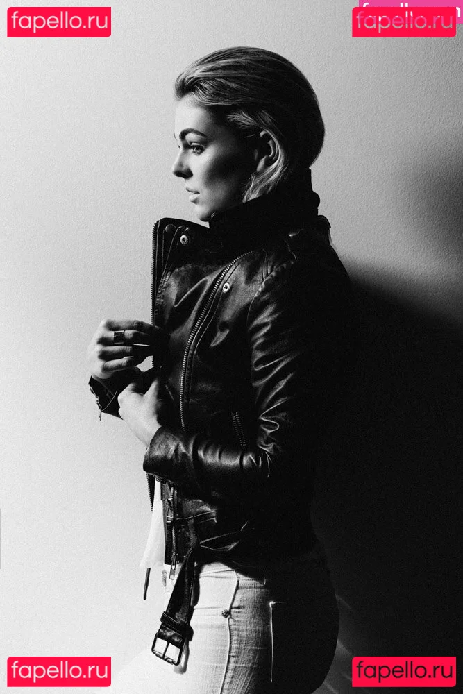 Serinda Swan Onlyfans Photo Gallery 