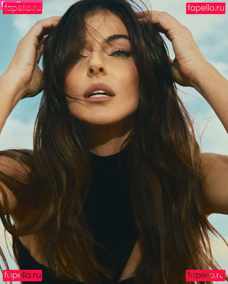 Serinda Swan Onlyfans Photo Gallery 