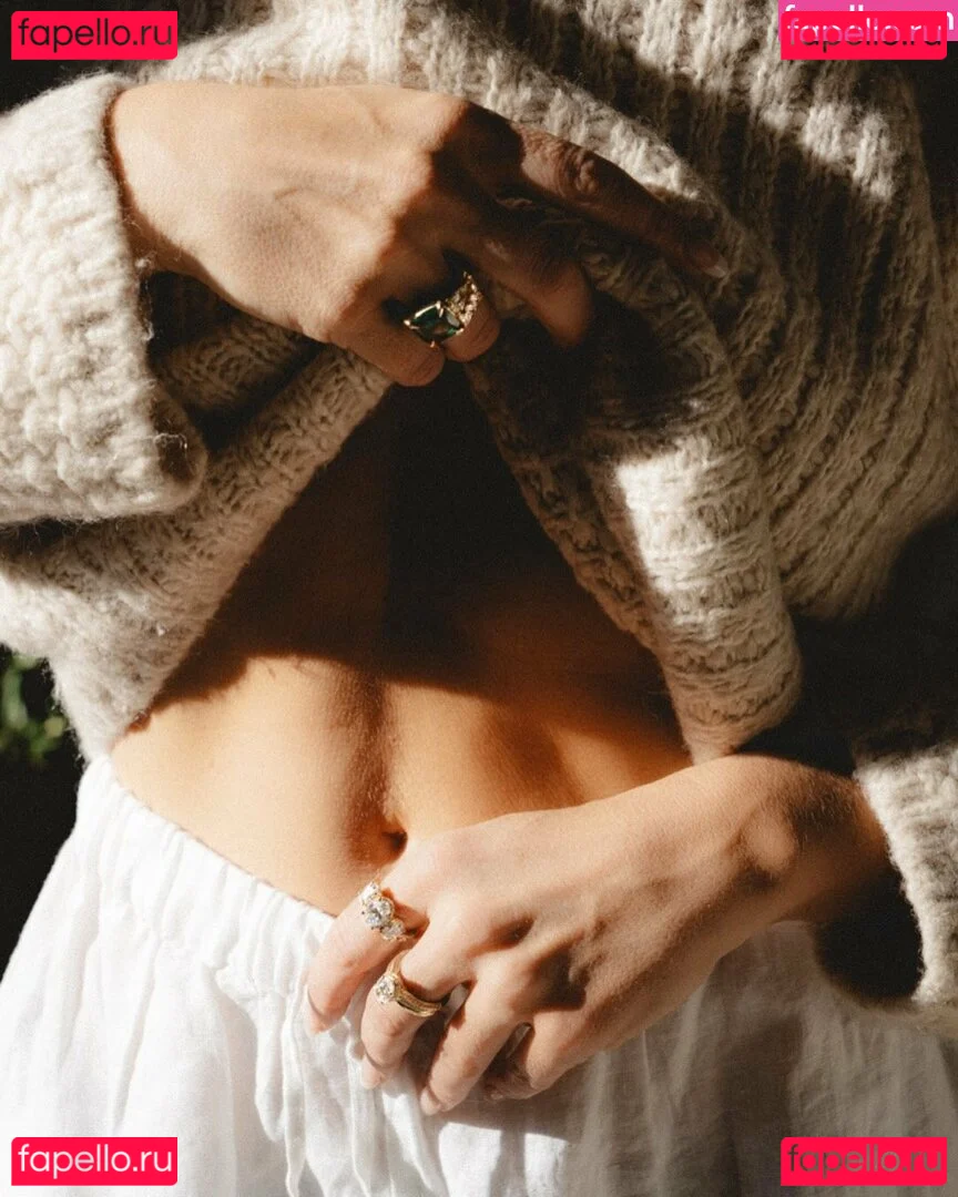 Serinda Swan Onlyfans Photo Gallery 