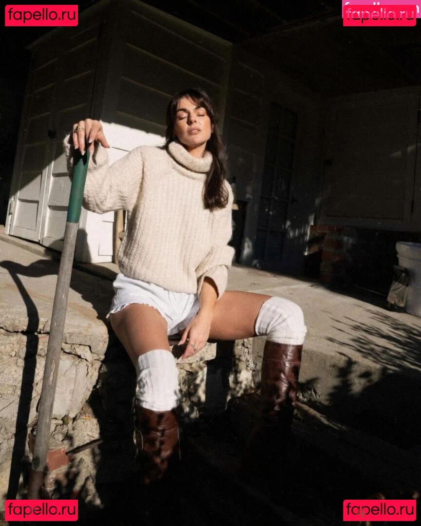 Serinda Swan Onlyfans Photo Gallery 