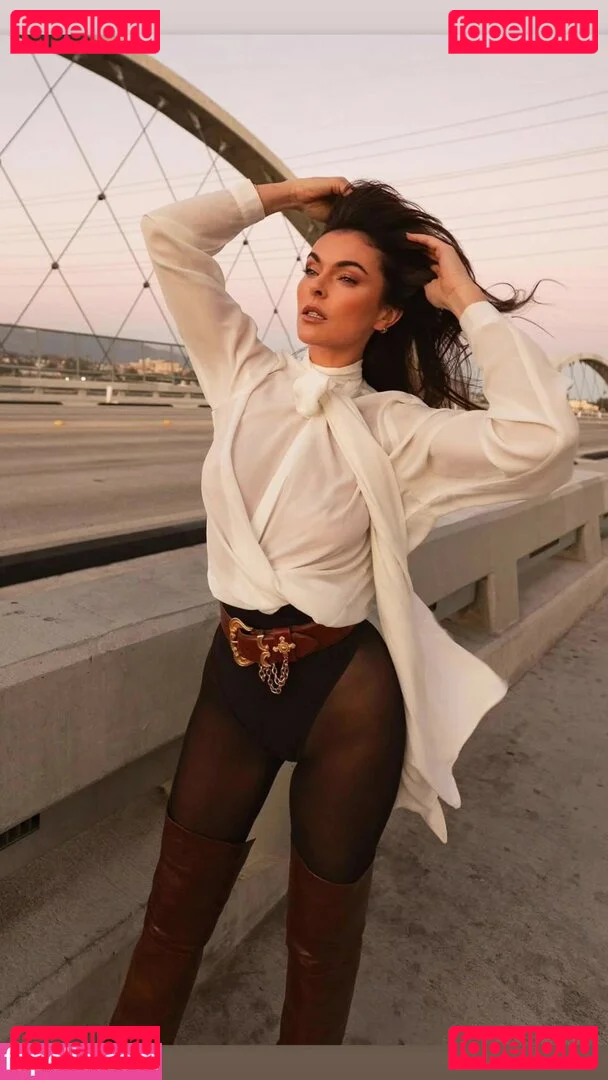 Serinda Swan Onlyfans Photo Gallery 