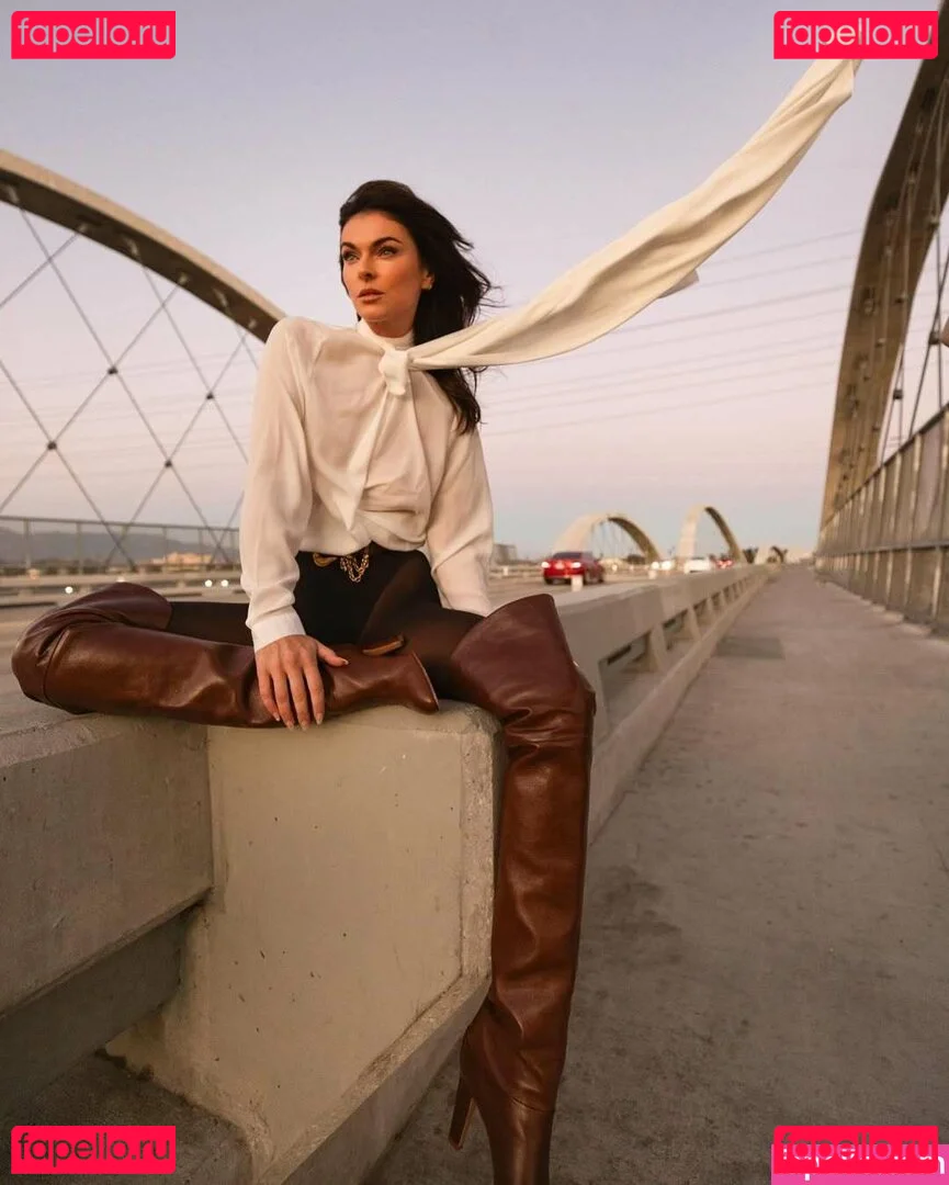 Serinda Swan Onlyfans Photo Gallery 