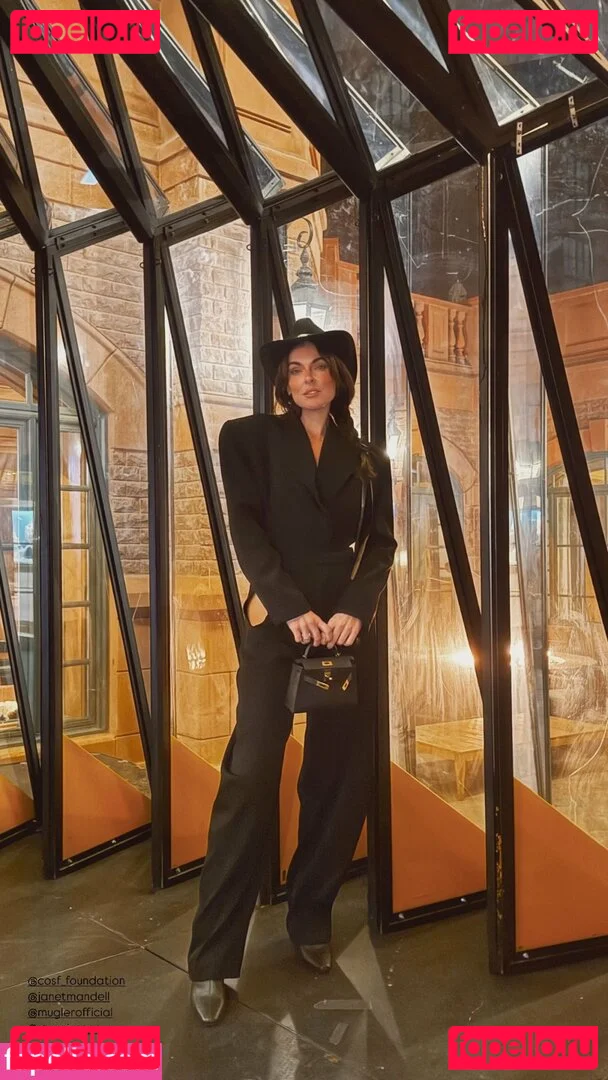 Serinda Swan Onlyfans Photo Gallery 