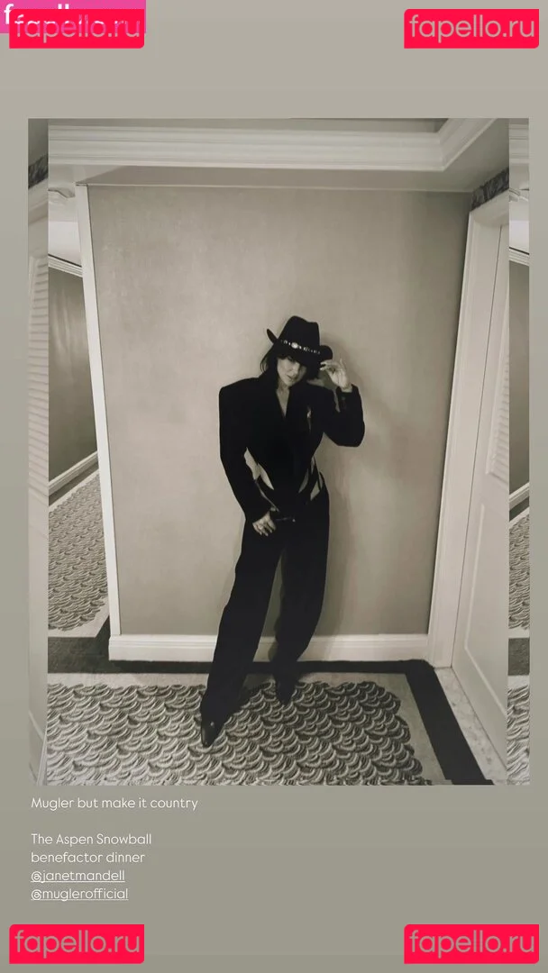 Serinda Swan Onlyfans Photo Gallery 