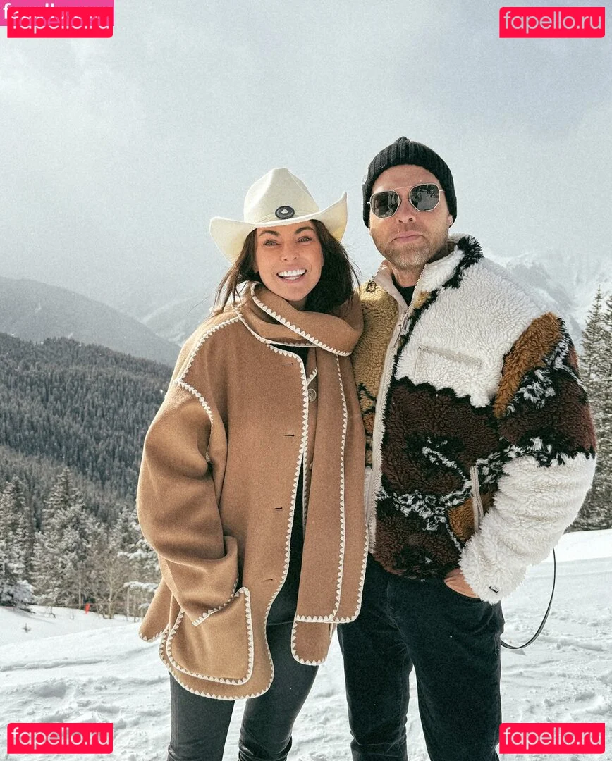 Serinda Swan Onlyfans Photo Gallery 