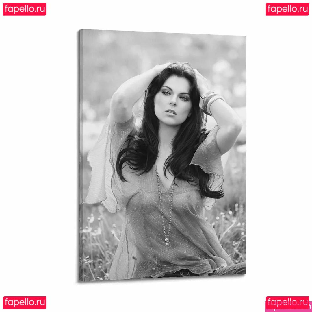 Serinda Swan Onlyfans Photo Gallery 