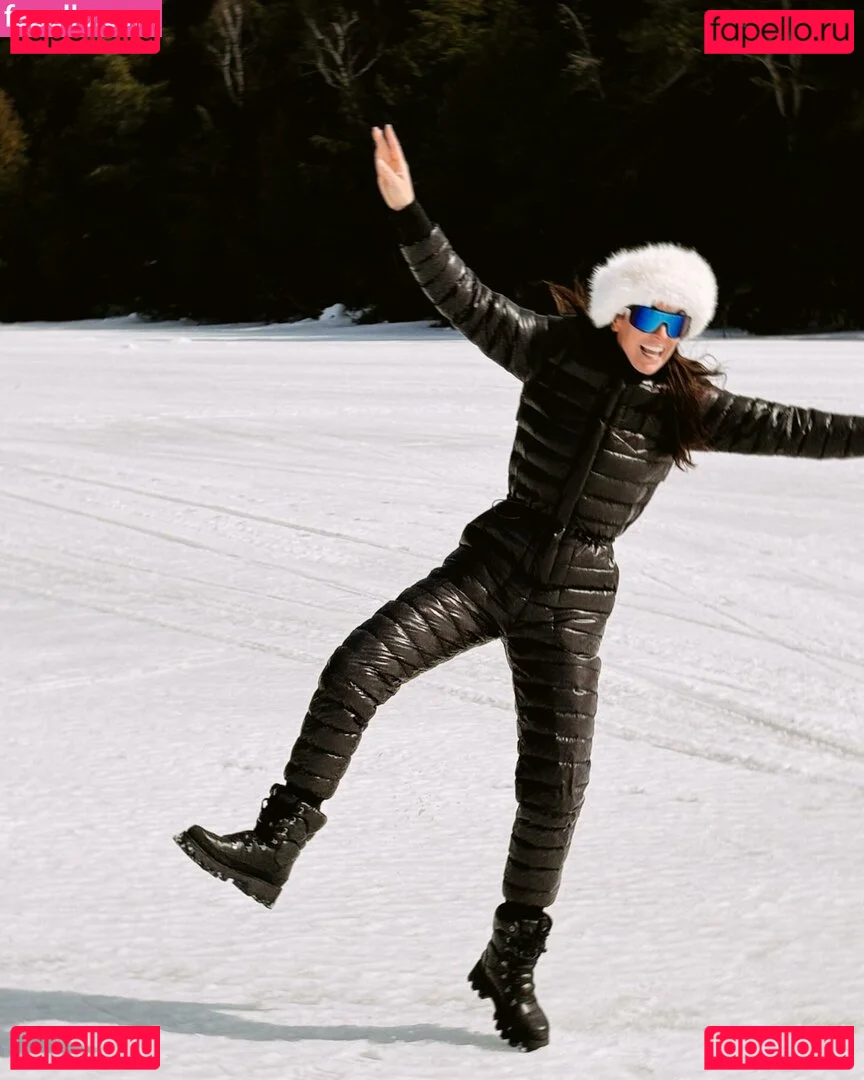 Serinda Swan Onlyfans Photo Gallery 