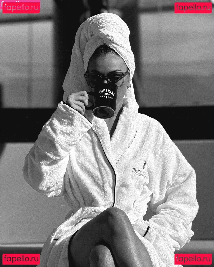 Serinda Swan Onlyfans Photo Gallery 