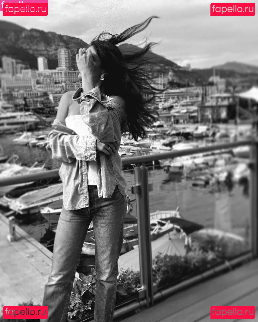 Serinda Swan Onlyfans Photo Gallery 