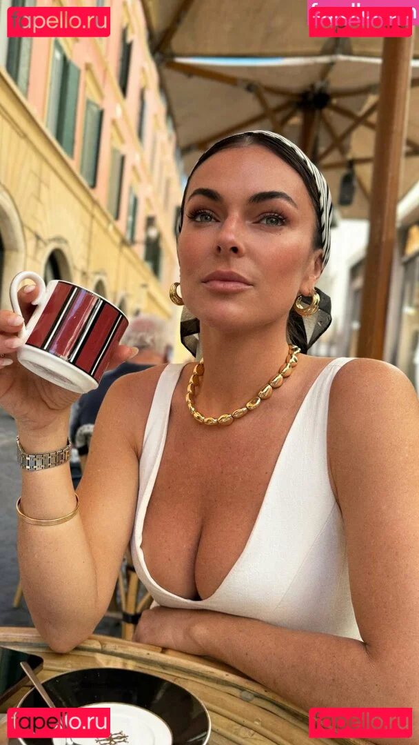 Serinda Swan Onlyfans Photo Gallery 