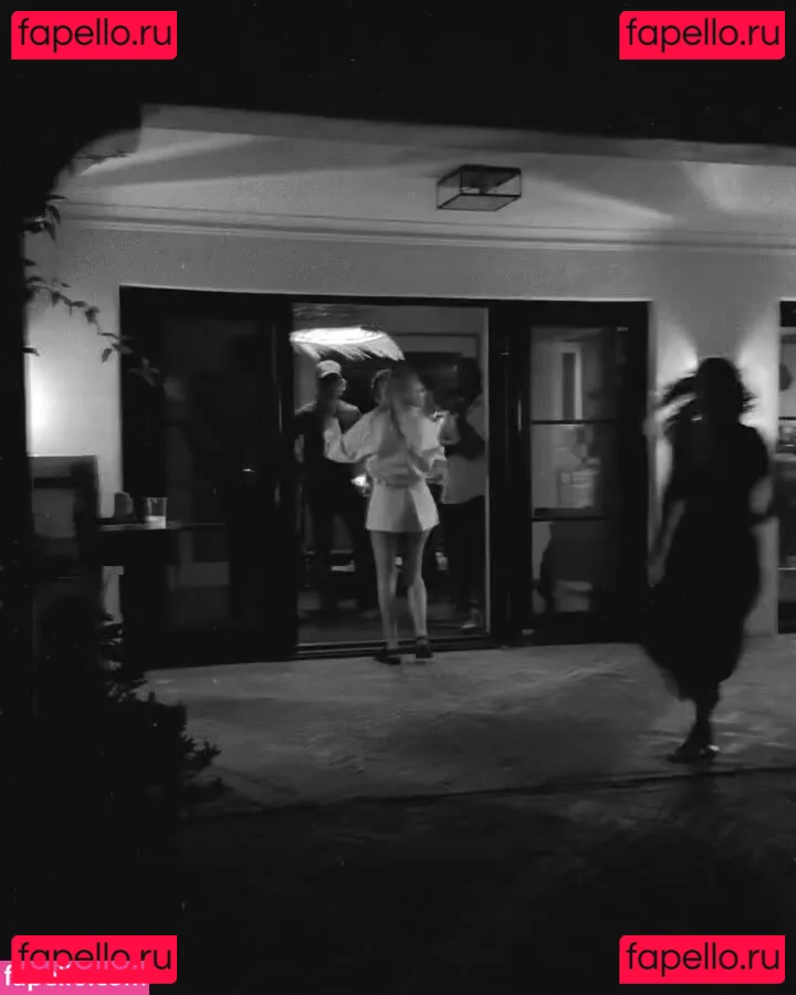 Serinda Swan Onlyfans Photo Gallery 