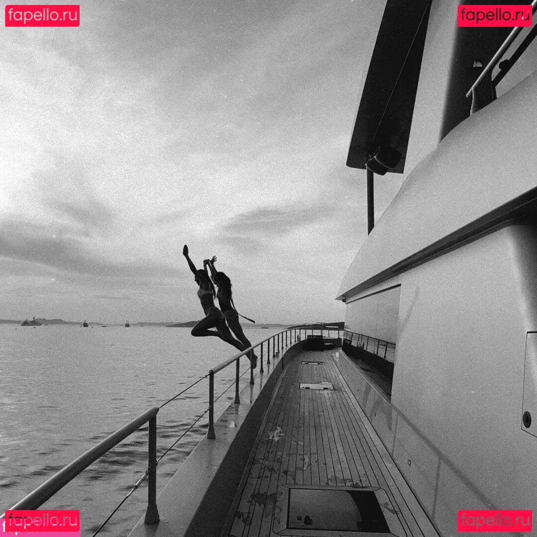 Serinda Swan Onlyfans Photo Gallery 