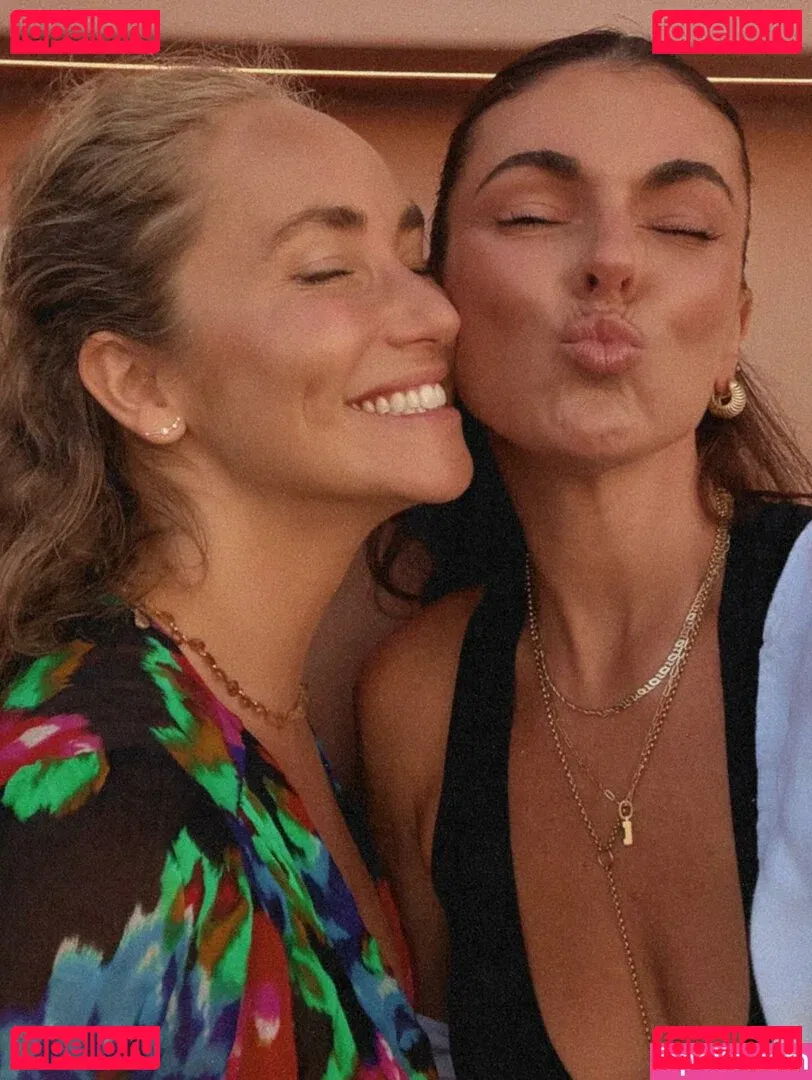 Serinda Swan Onlyfans Photo Gallery 