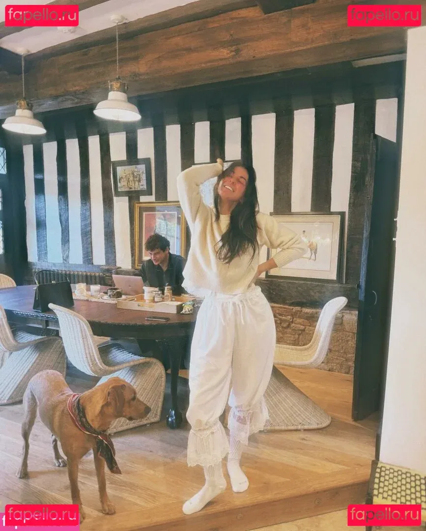 Serinda Swan Onlyfans Photo Gallery 