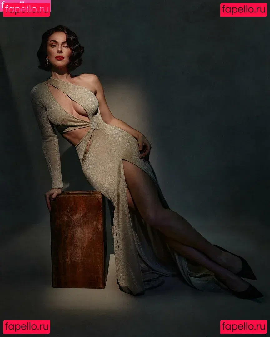 Serinda Swan Onlyfans Photo Gallery 