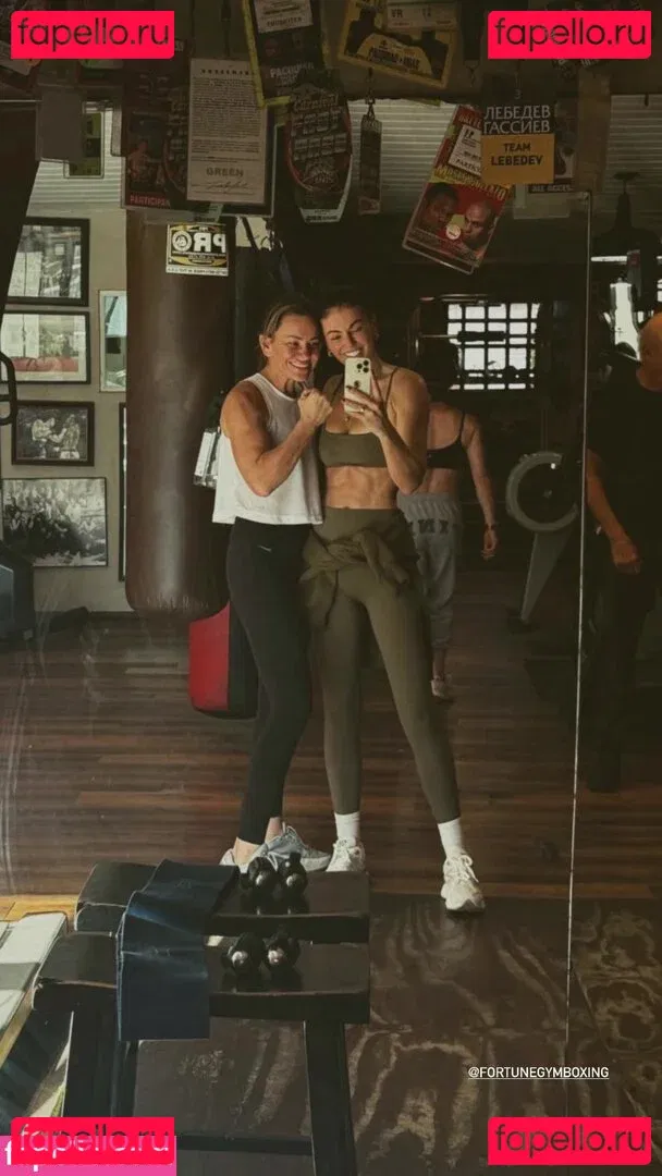 Serinda Swan Onlyfans Photo Gallery 