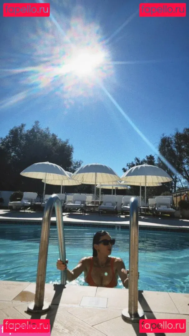 Serinda Swan Onlyfans Photo Gallery 