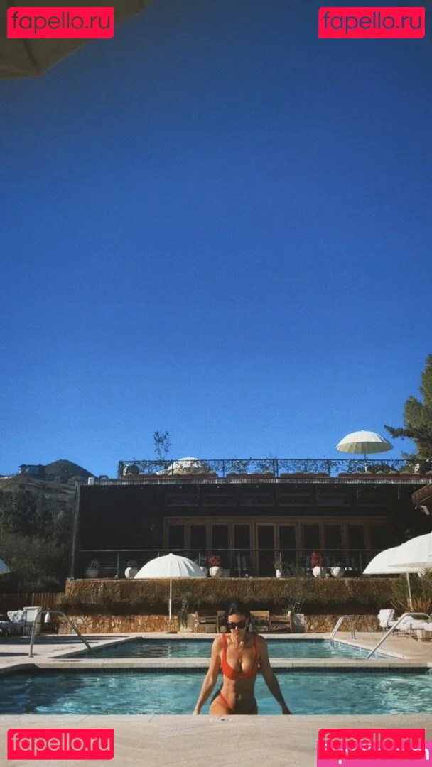 Serinda Swan Onlyfans Photo Gallery 