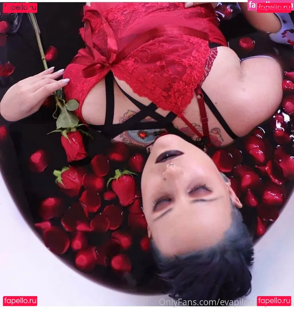 evapilotravyn.free Onlyfans Photo Gallery 