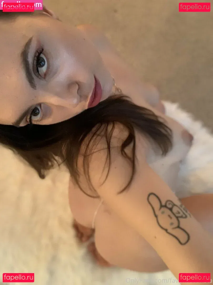 favoritebarista Onlyfans Photo Gallery 