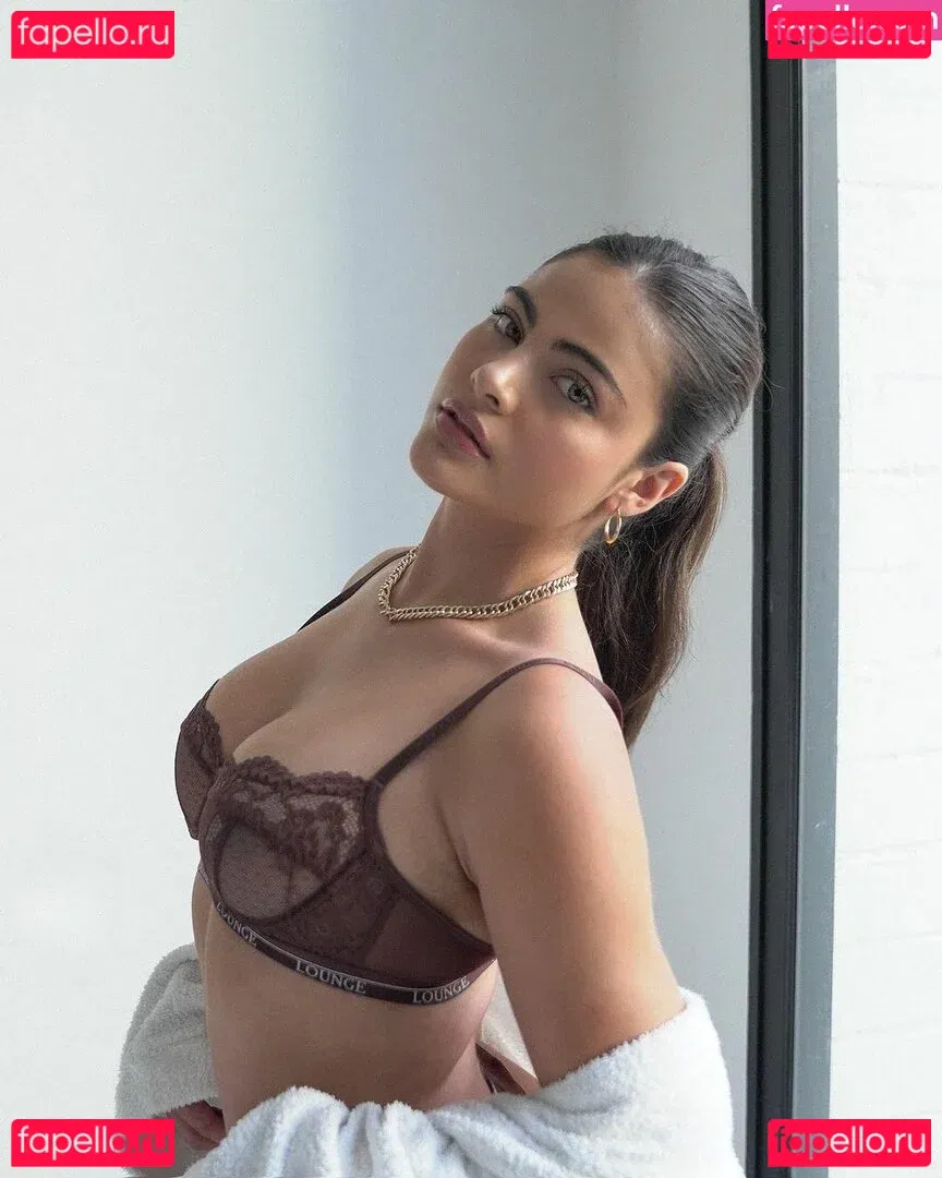 Sara Orrego Onlyfans Photo Gallery 