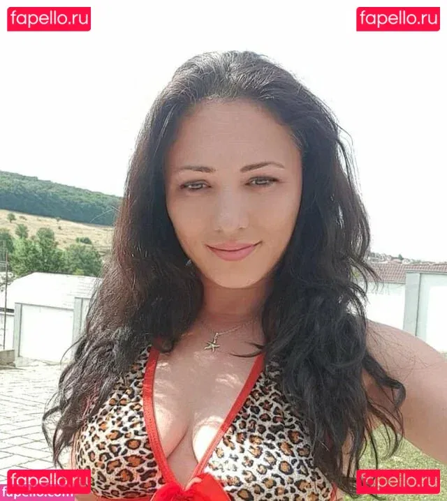 FoxyKara Onlyfans Photo Gallery 