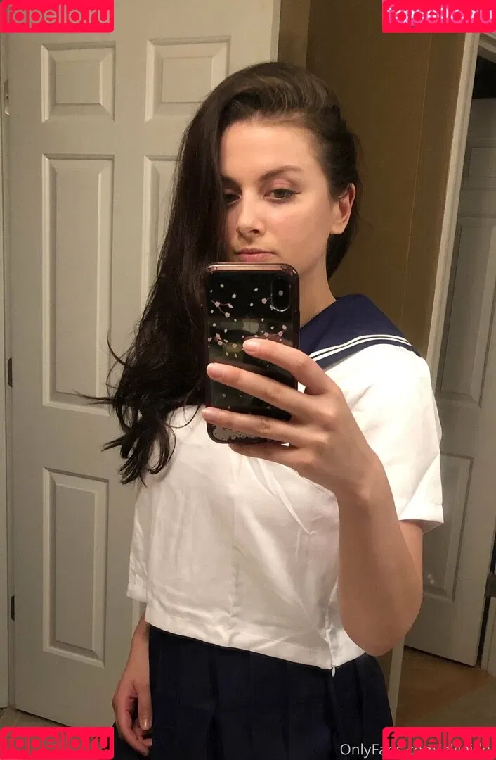 Ellie Idol Onlyfans Photo Gallery 