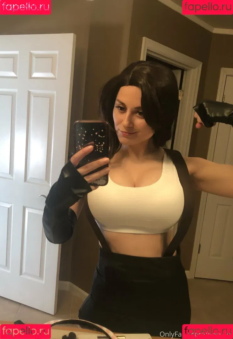 Ellie Idol Onlyfans Photo Gallery 