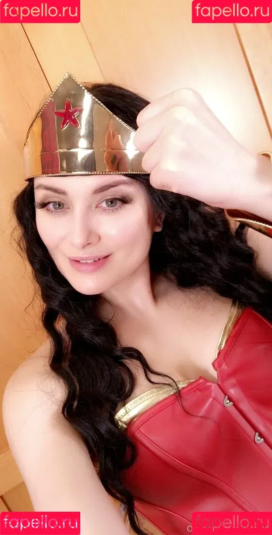 Ellie Idol Onlyfans Photo Gallery 