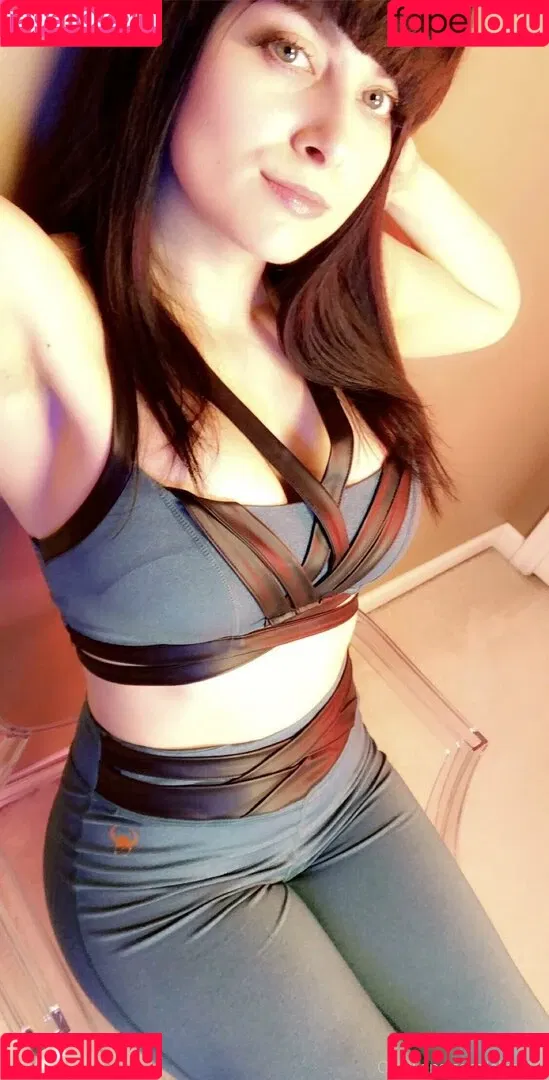 Ellie Idol Onlyfans Photo Gallery 