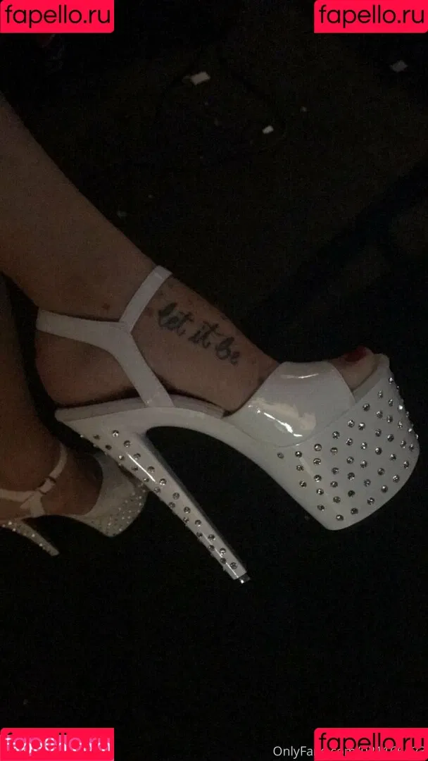Sunny Bunnnie Onlyfans Photo Gallery 